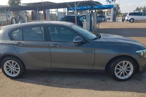 BMW SERIE 1 - 118D - UNIQUE