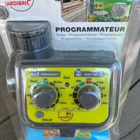 Annaffiatoio  con timer per giardino