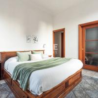 Letto in arte povera + comodini