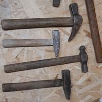 Vecchi attrezzi da falegname/fabbro
