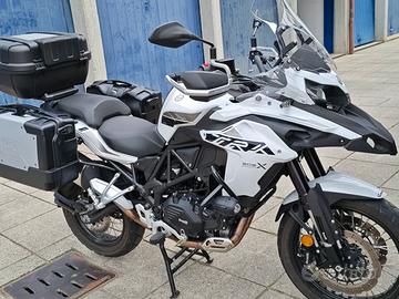 Benelli trk 502 X completo tri di valige