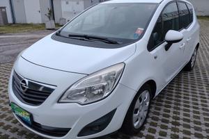 Opel Meriva 2013