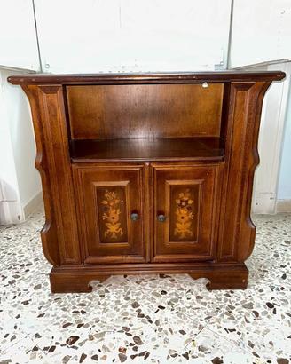 Mobiletto porta TV o ingresso stile classico