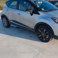 Renault Captur Solo RICAMBI K9K B6