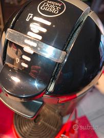 Macchina per caffè nescafè crema e gusto