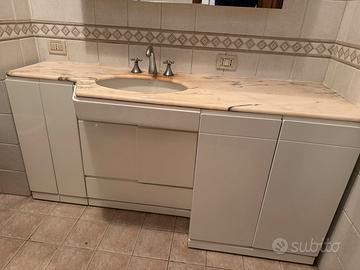 Mobile lavabo da bagno con ripiano in pietra