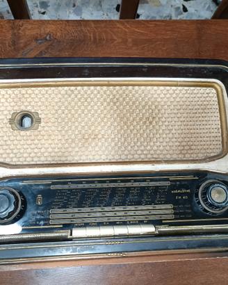 radio d'epoca Magnadyne FM40 