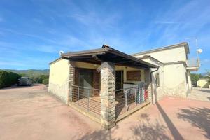 PORZIONE DI BIFAMILIARE A VELLETRI