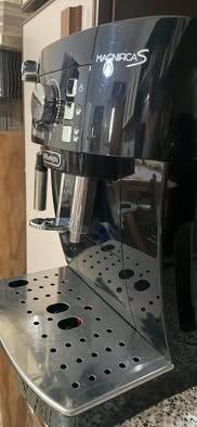 Macchinetta Caffe MagnificaS   /DeLonghi/
