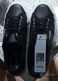 Sneakers in pelle n. 39.5 Superga