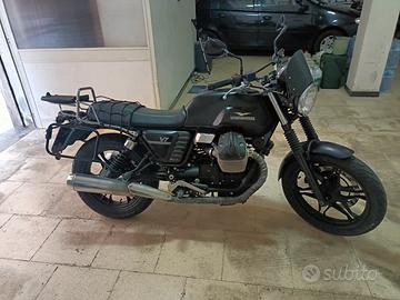 Moto Guzzi V7 STONE