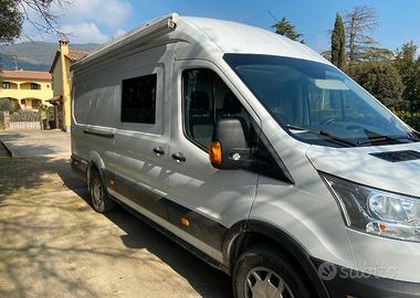 Ford Transit camperizzato uso sportivo