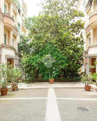 2 LOCALI A ROMA