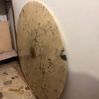 Tavolo in marmo