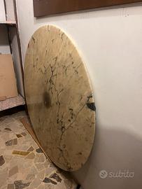 Tavolo in marmo