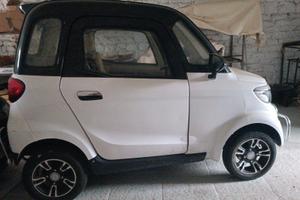 auto elettrica senza patente 