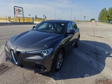 Alfa Romeo Stelvio 2.2 190 CV AT8 Q4 SuperBusiness