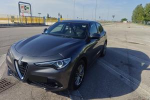 Alfa Romeo Stelvio 2.2 190 CV AT8 Q4 SuperBusiness