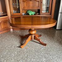 Mobile cucina con tavolo