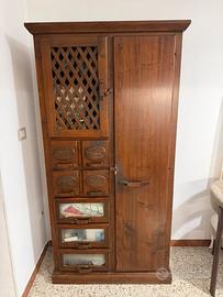 Credenza legno massello con cassetti e vetrina