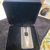 Accendino elettronico.