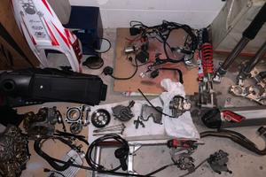 Pezzi ricambio fantic 125 4t