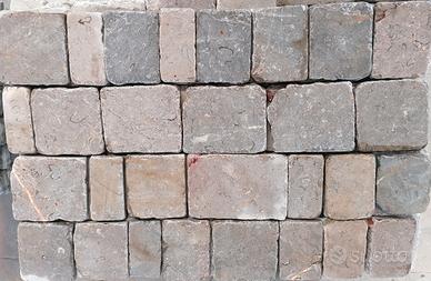 Pietra Grigio Cilento anticata mq. 50