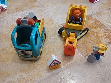 Lego duplo: camion e scavatrice cingolata