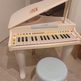 pianoforte per bimbo/bimba