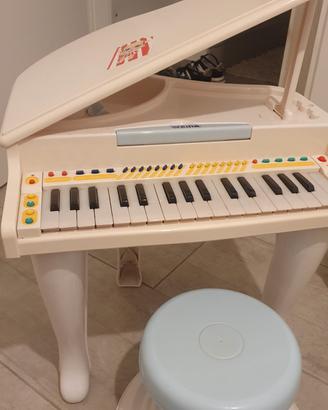 pianoforte per bimbo/bimba