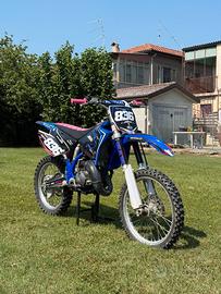 Yamaha YZ 125