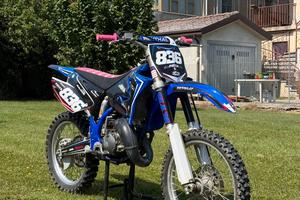 Yamaha YZ 125