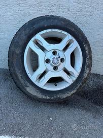 Copertoni ruote invernali con cerchi Fiat Panda