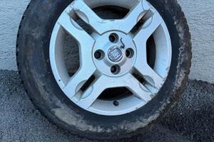 Copertoni ruote invernali con cerchi Fiat Panda