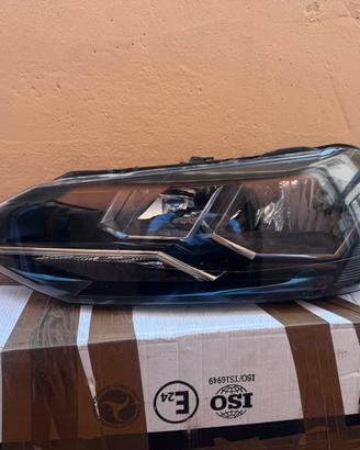 Fanale anteriore sx originale polo VII AW1