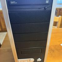 PC desktop completo con Windows 10