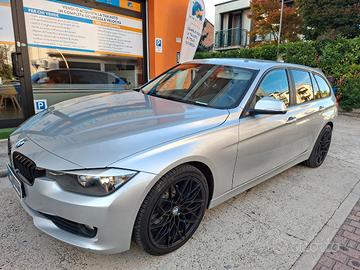 BMW 320 d Touring doppio treno di pneumatici