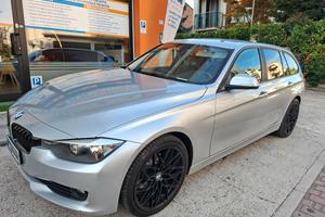 BMW 320 d Touring doppio treno di pneumatici