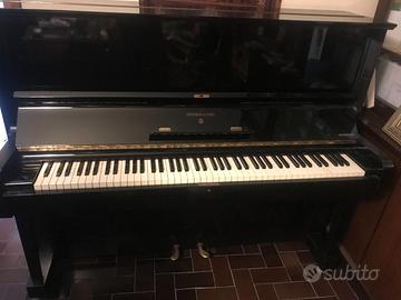 Pianoforte STEINWAY verticale