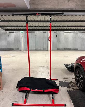 Attrezzo per trazioni multifuzione