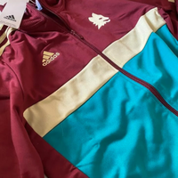Tuta AS Roma ritirata dal mercato