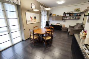 Appartamento di 100 m² con 4 locali a Albenga
