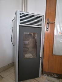 STUFA A PELLET INVICTA
