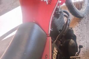 Moto Enduro Yamaha XT 550