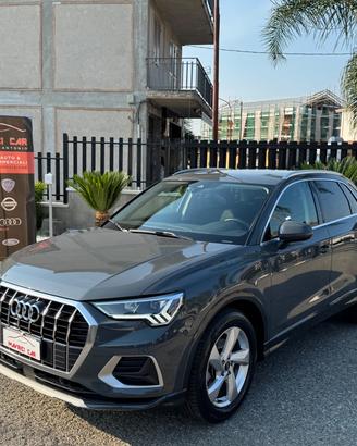 AUDI Q3 35 TDI S tronic Business Advanced