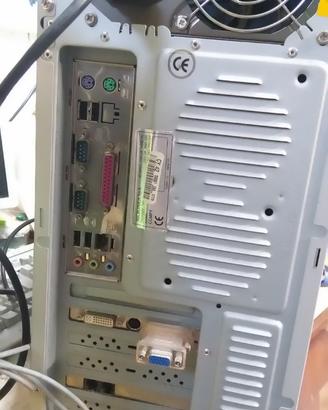 Pc fisso piu monitor