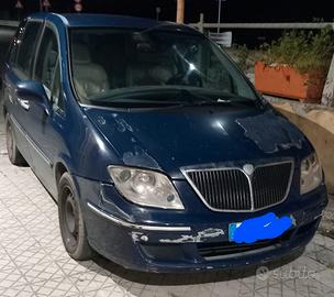 Lancia phedra leggi descrizione 