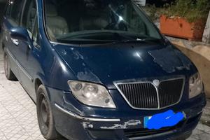 Lancia phedra leggi descrizione 