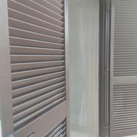 Porta in PVC con relativa porta esterna