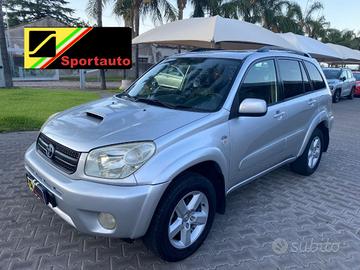 TOYOTA RAV 4 MY23 RAV4 2.0 Tdi D-4D cat 5 porte